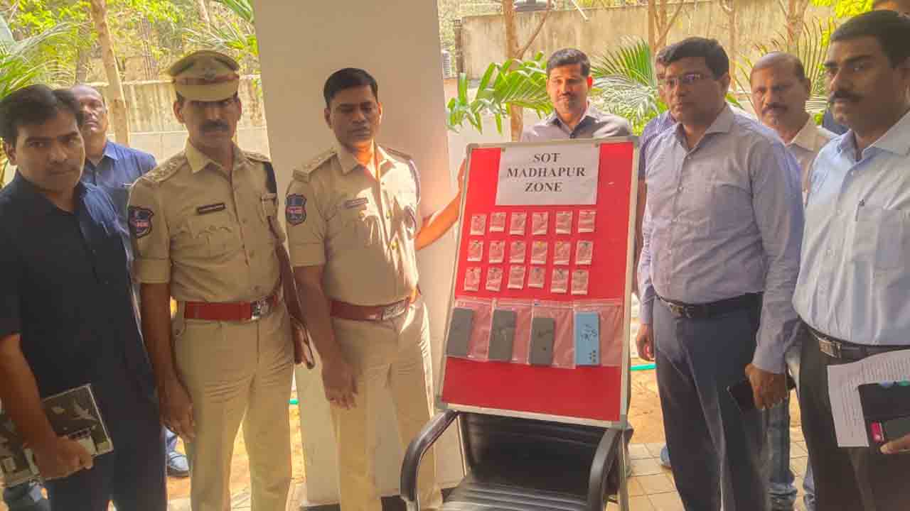 కూకట్పల్లిలో ఐదుగురు సభ్యులు గల డ్రగ్స్ ముఠా అరెస్టు