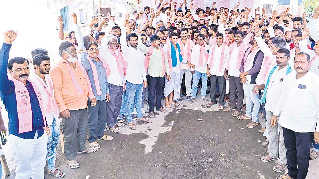 అర్వింద్‌.. దమ్ముంటే నువ్వు చేసిన అభివృద్ధి ఏమిటో చెప్పు