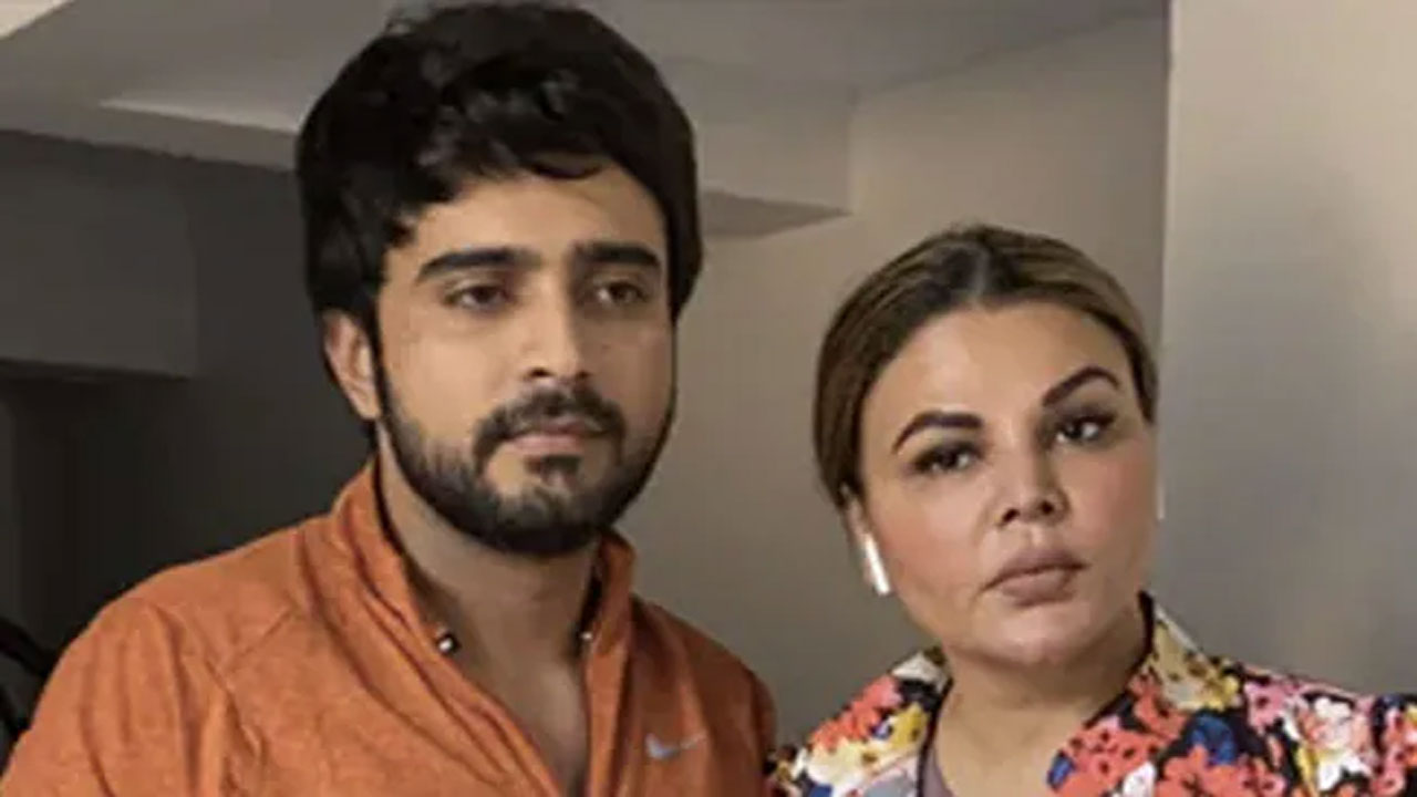 Rakhi Sawant: రాఖీ సావంత్ భ‌ర్తపై రేప్ కేసు న‌మోదు