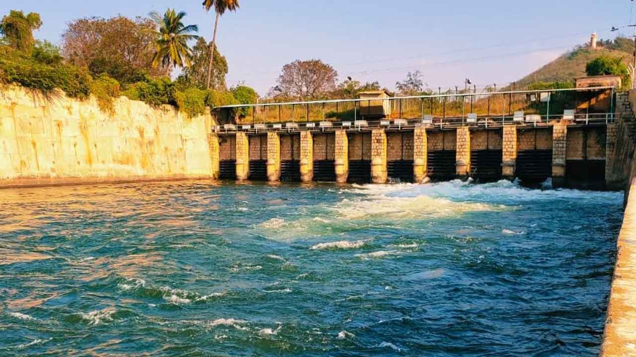 ఆర్డీఎస్‌ ఆనకట్టకు నీటి విడుదల