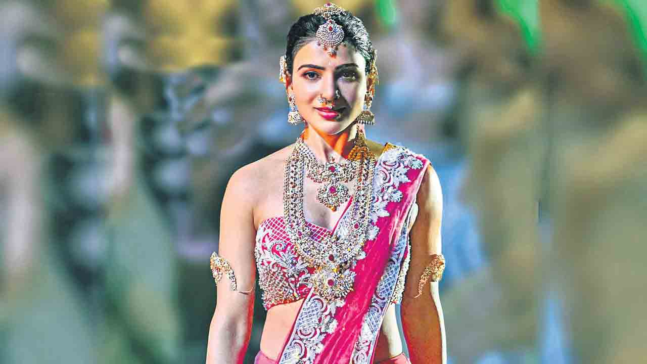 నగలరాణివి నీవే..