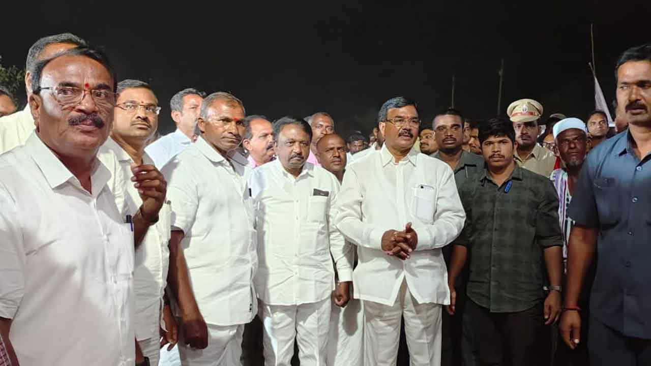 సుంకులమ్మ దేవరలో మంత్రి నిరంజన్‌రెడ్డి