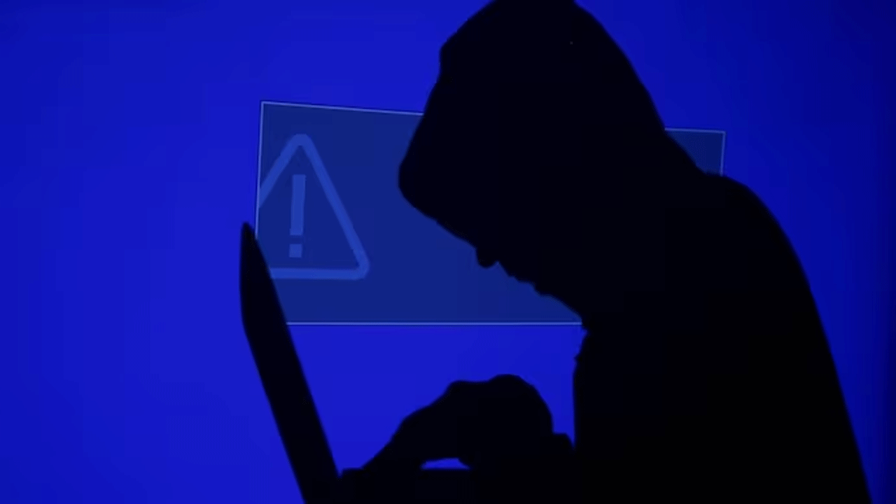 క్యాబ్ బుక్ చేస్తూ రూ. 2ల‌క్ష‌లు పైగా పోగొట్టుకున్న టెకీ