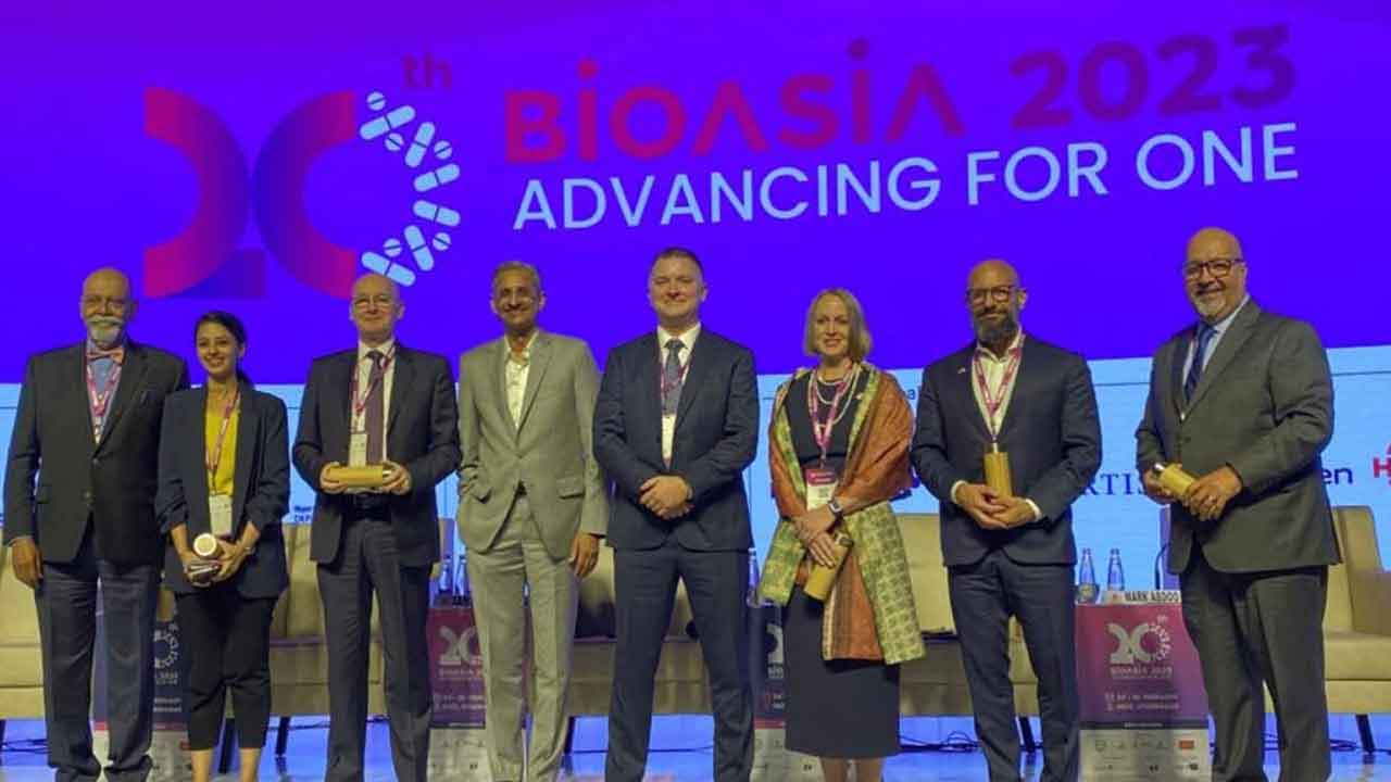 బయోఏషియాకు ఎఫ్‌డీఏ ఉన్నతాధికారులు