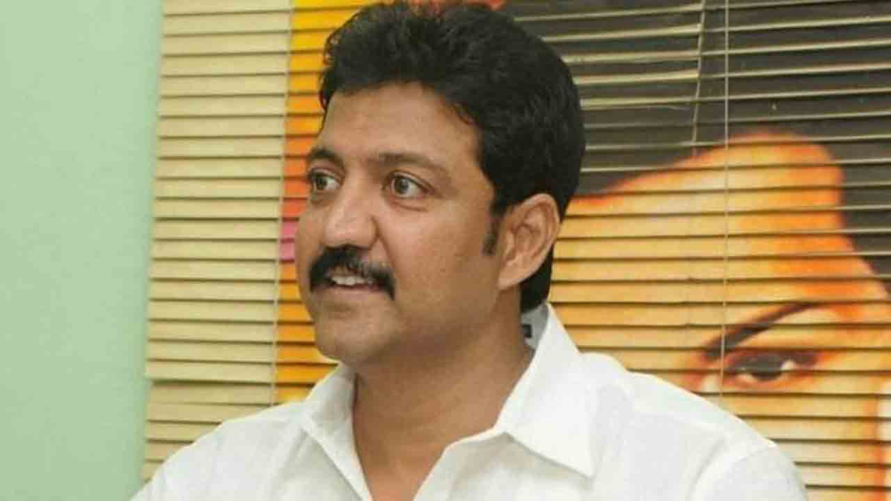 Vallabhaneni Vamsi |  ఎక్కువ మాట్లాడితే డొక్క తీసి డోలు కడుతామంటూ వైసీపీ నేతలపై వల్లభనేని వంశీ ఫైర్‌