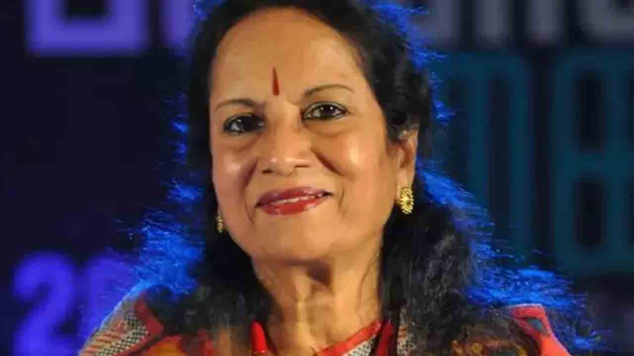 Vani Jayaram | విచిత్రంగా వాణీ జయరాం సినీ ఎంట్రీ..!