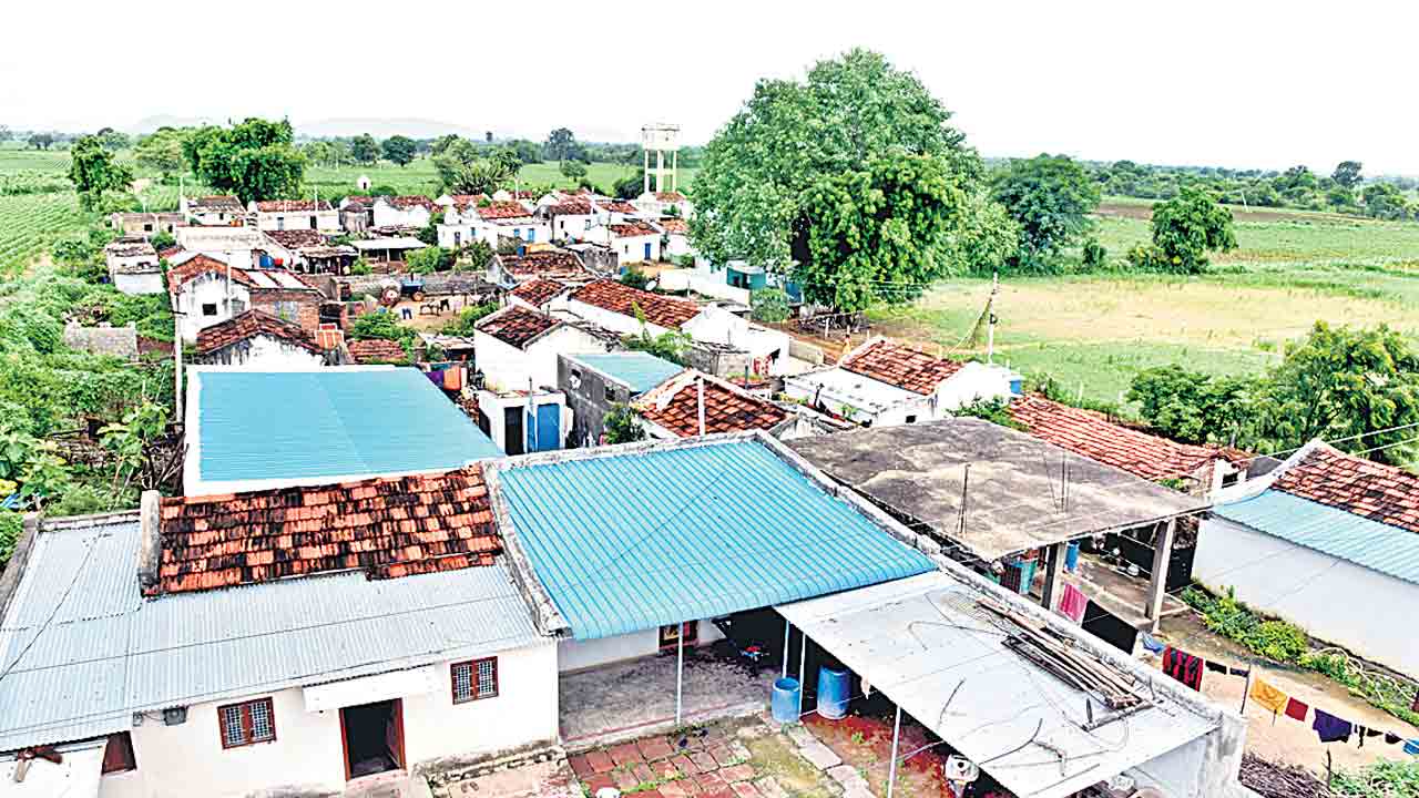 టార్గెట్‌..100 శాతం.. నిజామాబాద్‌ జిల్లాలో రూ.32 కోట్ల లక్ష్యం.. వెంటాడుతున్న పంచాయతీ రాజ్‌ చట్టం నిబంధనలు