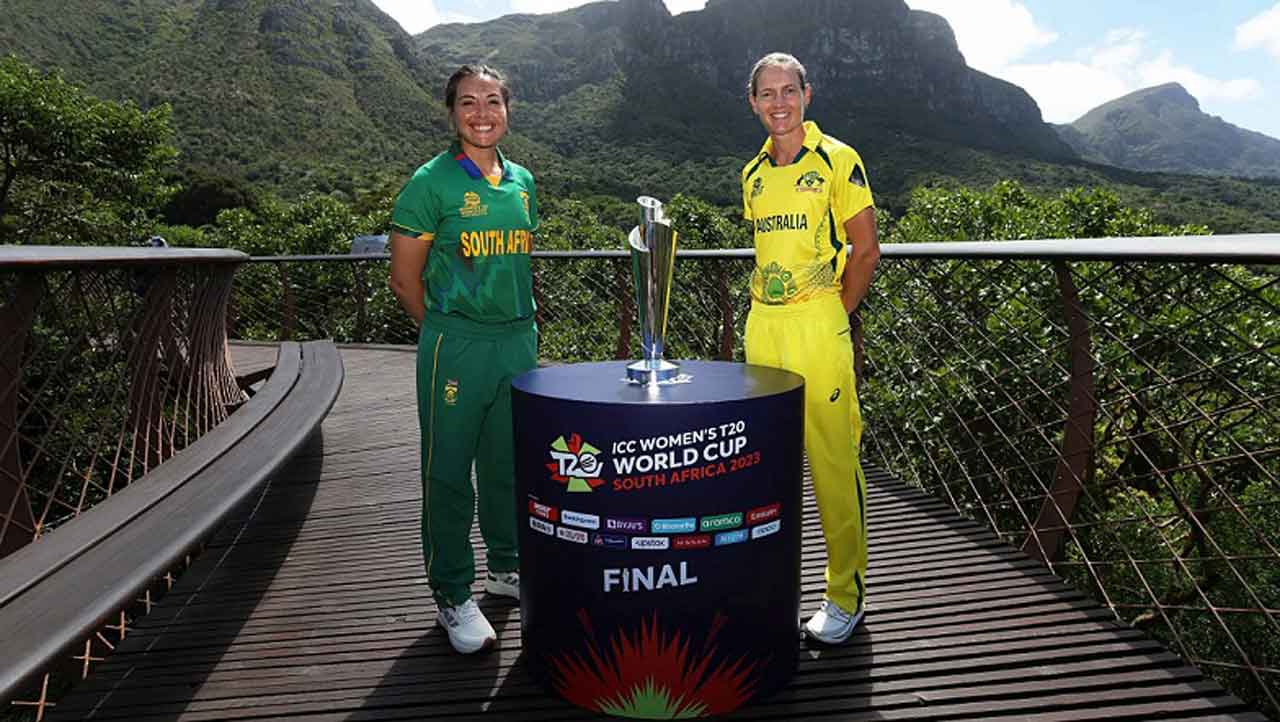 Womens T20 WC | వ‌రల్డ్ క‌ప్ ట్రోఫీతో స‌ఫారీ, ఆసీస్ కెప్టెన్లు.. ఫొటోలు షేర్ చేసిన ఐసీసీ