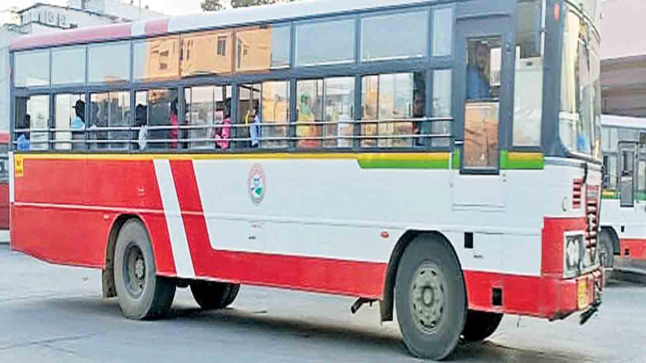 రాయితీపై ఆర్టీసీ బస్సులు