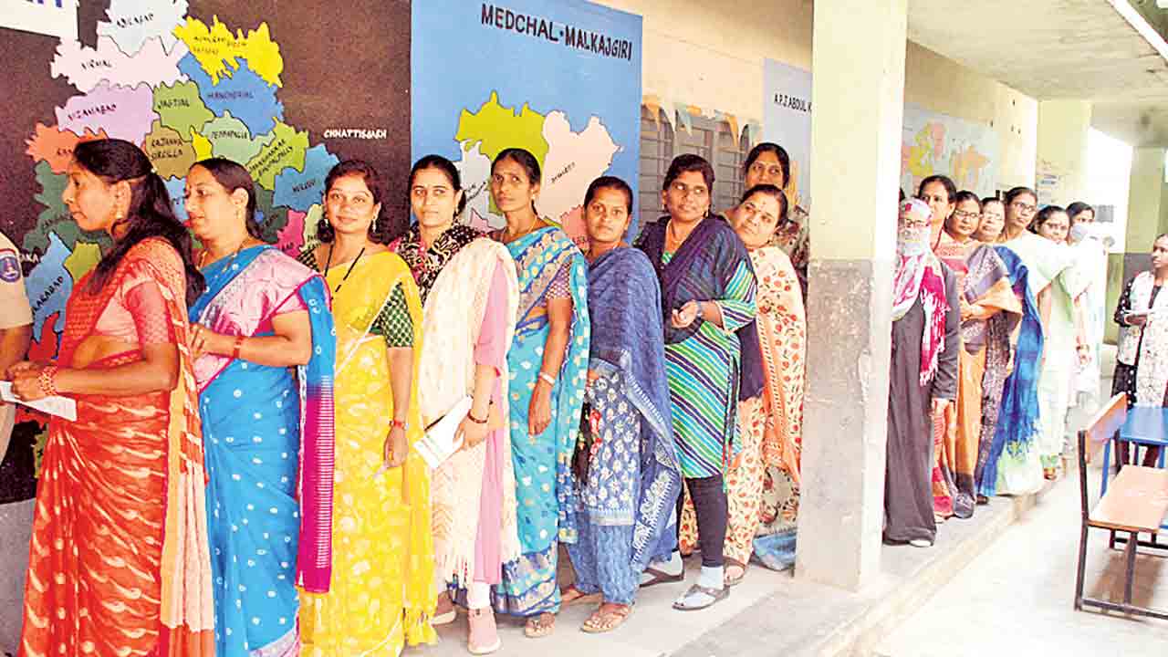 ప్రశాంతంగా ముగిసిన ఎమ్మెల్సీ ఎన్నికల ప్రక్రియ