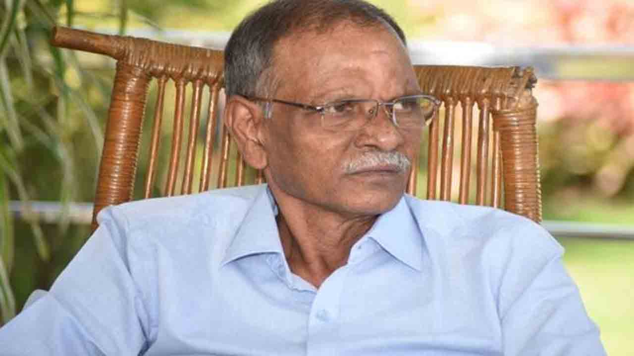 ఏపీ ప్రెస్‌ అకాడమీ మాజీ అధ్యక్షుడి కన్నుమూత