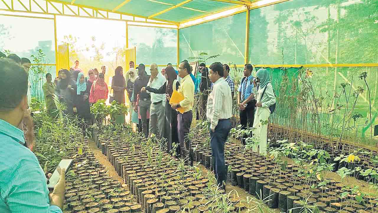 కర్ధనూర్‌ భేష్‌