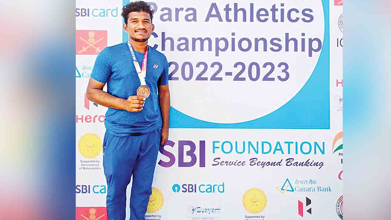 రవికిరణ్‌కు కాంస్యం