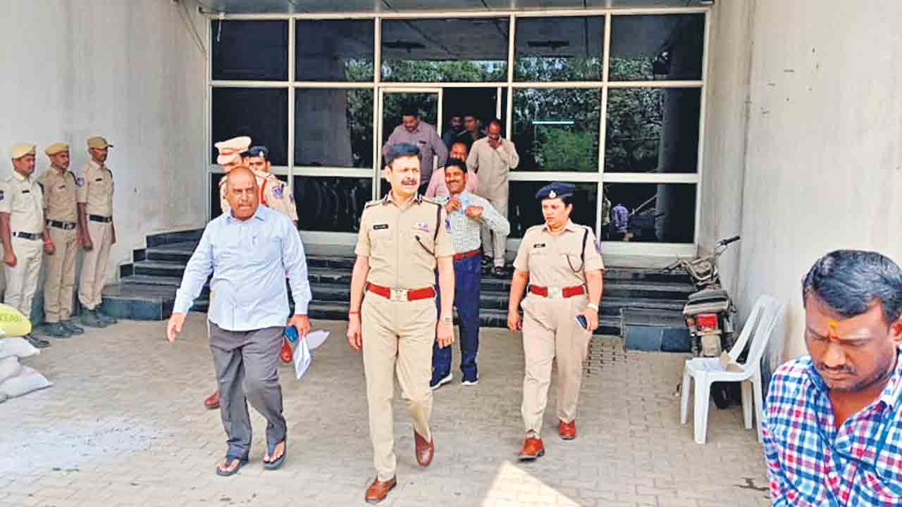 ప్రశాంతంగా ఎమ్మెల్సీ ఎన్నికల పోలింగ్‌