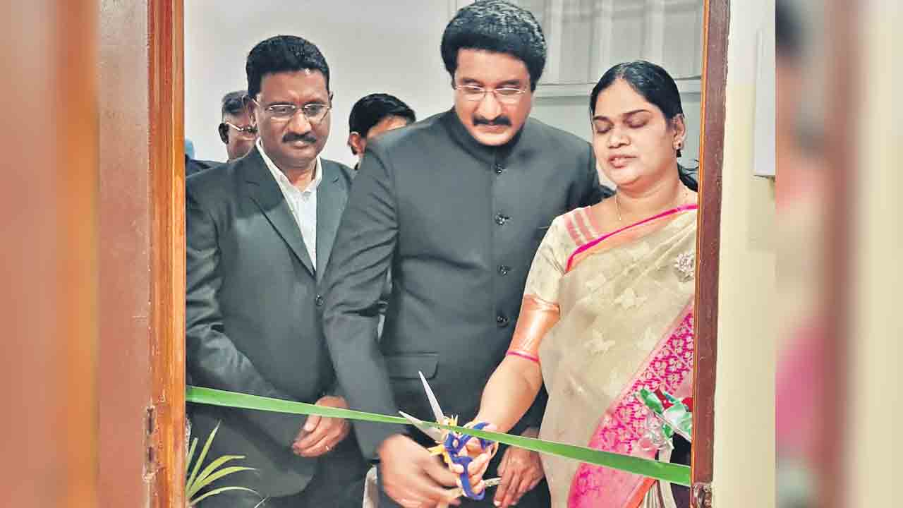 కల్వరి హాస్పిటల్‌లో డయాలసిస్‌ సెంటర్‌ ప్రారంభం