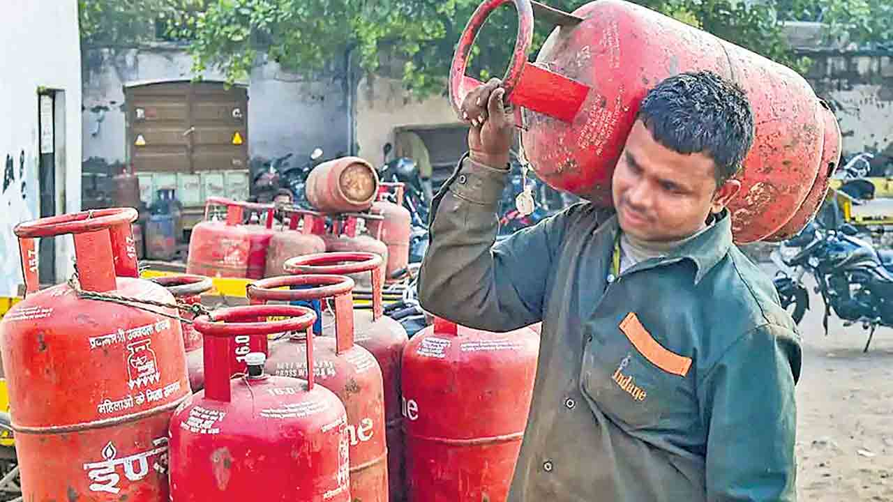 బండ పిరం బతుకు భారం