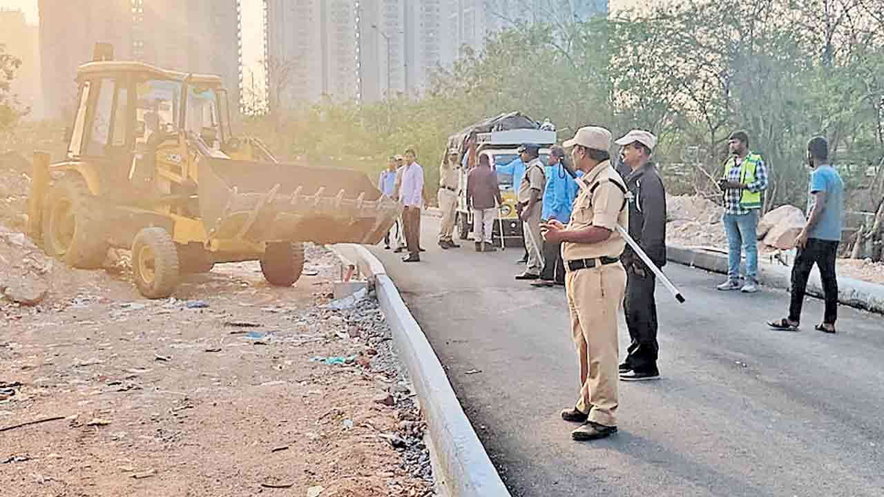 కబ్జా చెర వీడింది