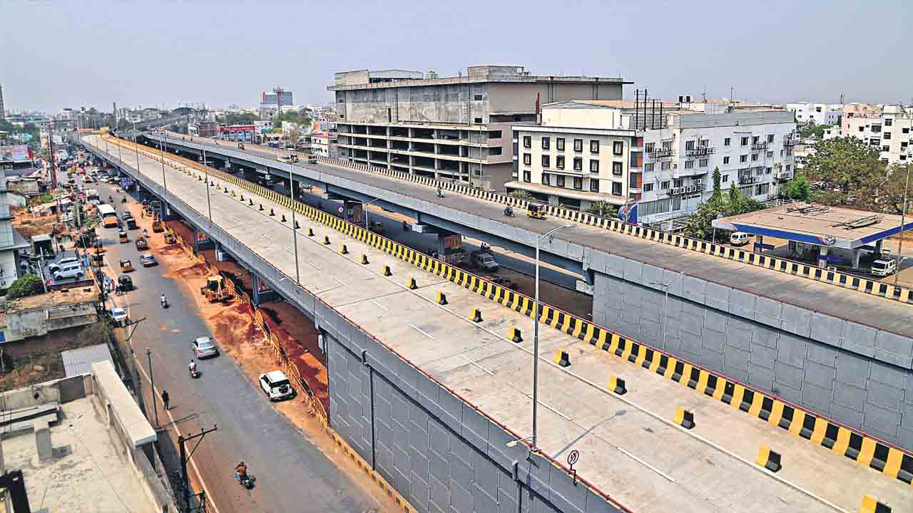 Hyderabad | ఎల్బీనగర్‌లో ట్రాఫిక్‌ ఇక్కట్లు ఇక దూరం.. వచ్చే వారంలో మరో వంతెన ప్రారంభం