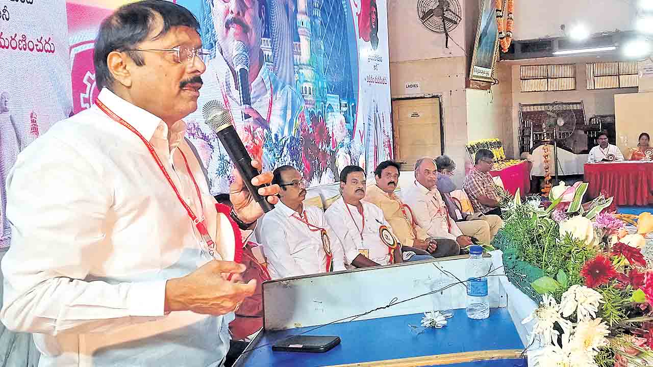 అదానీ నుంచి 83 వేల కోట్లు రికవరీ చేయాలి