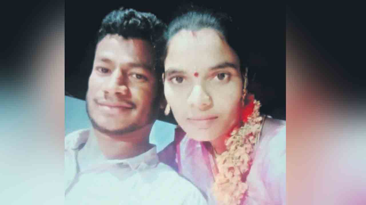 భార్య, కొడుకును కడతేర్చిన తండ్రి