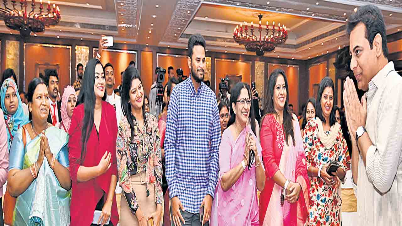 ఆమెకు జయహో!