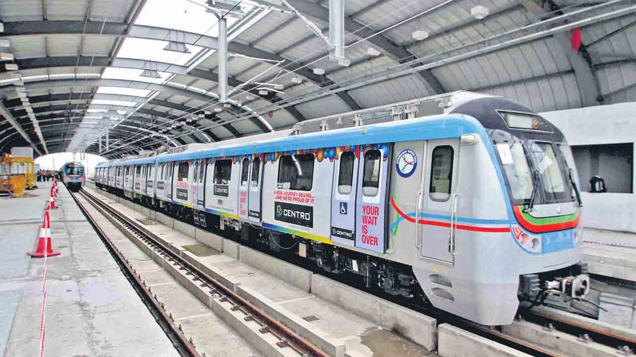 Hyderabad Metro | మన మెట్రోపై కేంద్రం కక్ష.. రెండో దశ సాధ్యం కాదంటూ మెలిక