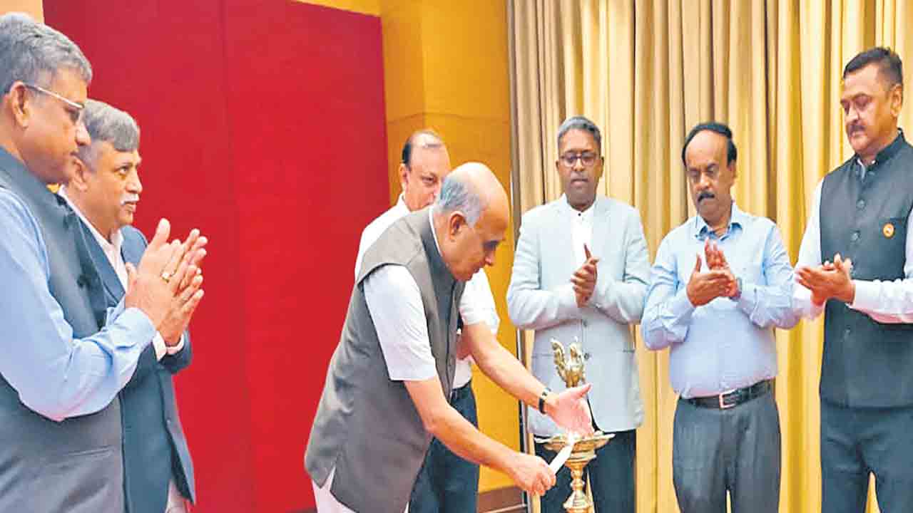 ఎన్‌టీపీసీ నిర్లక్ష్యంతో విద్యుత్తు భారం