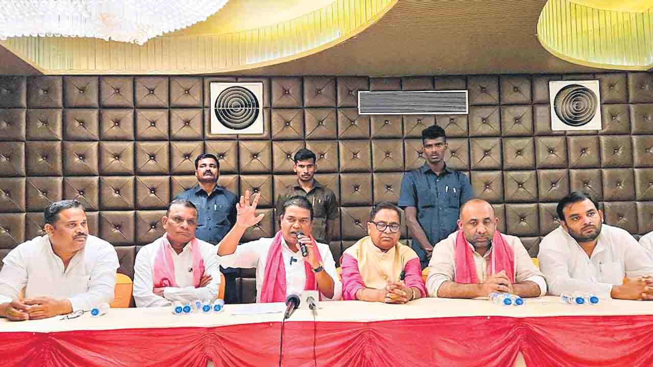 26న లక్ష మందితో బహిరంగ సభ