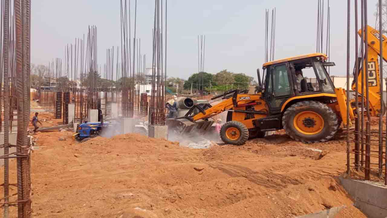 వడివడిగా 100 పడకల దవాఖాన