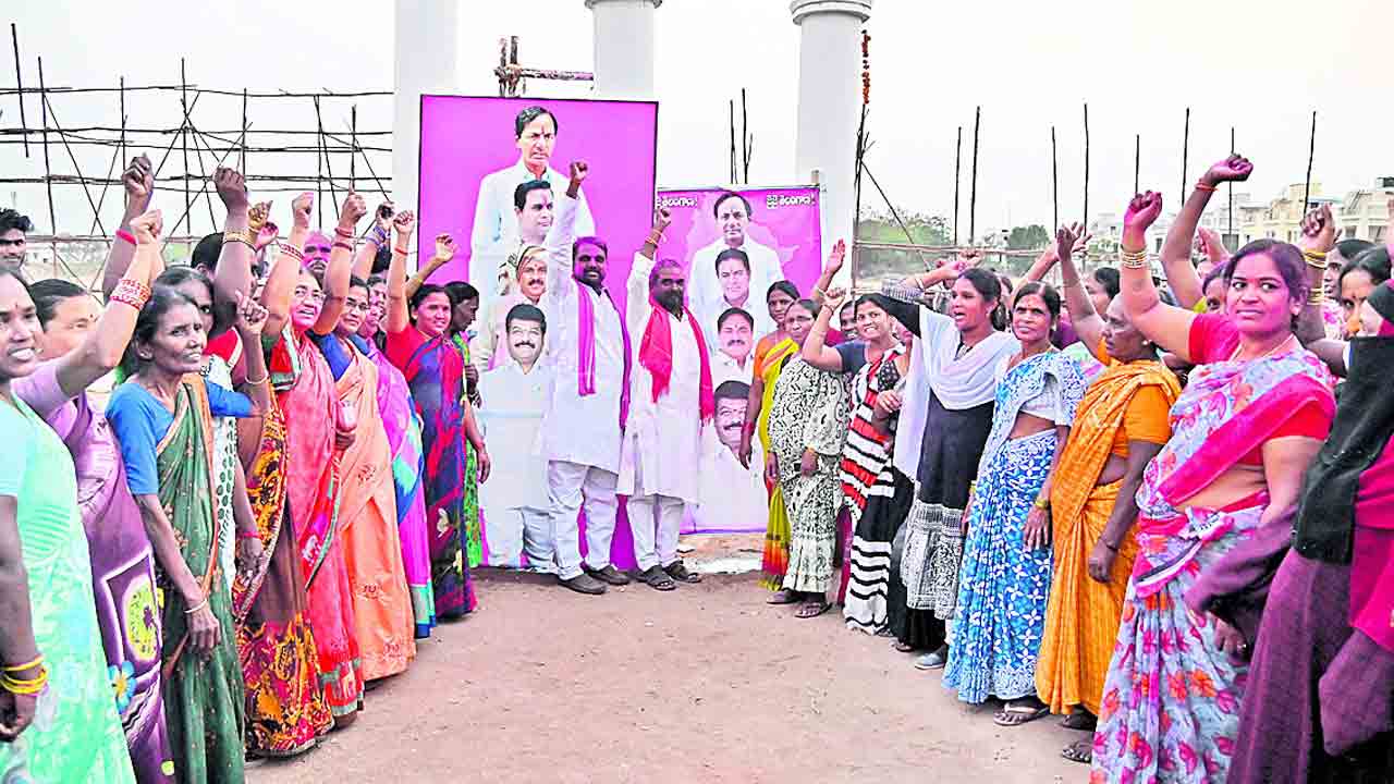 కలెక్టరేట్‌కు స్థలం కేటాయింపుపై హర్షం