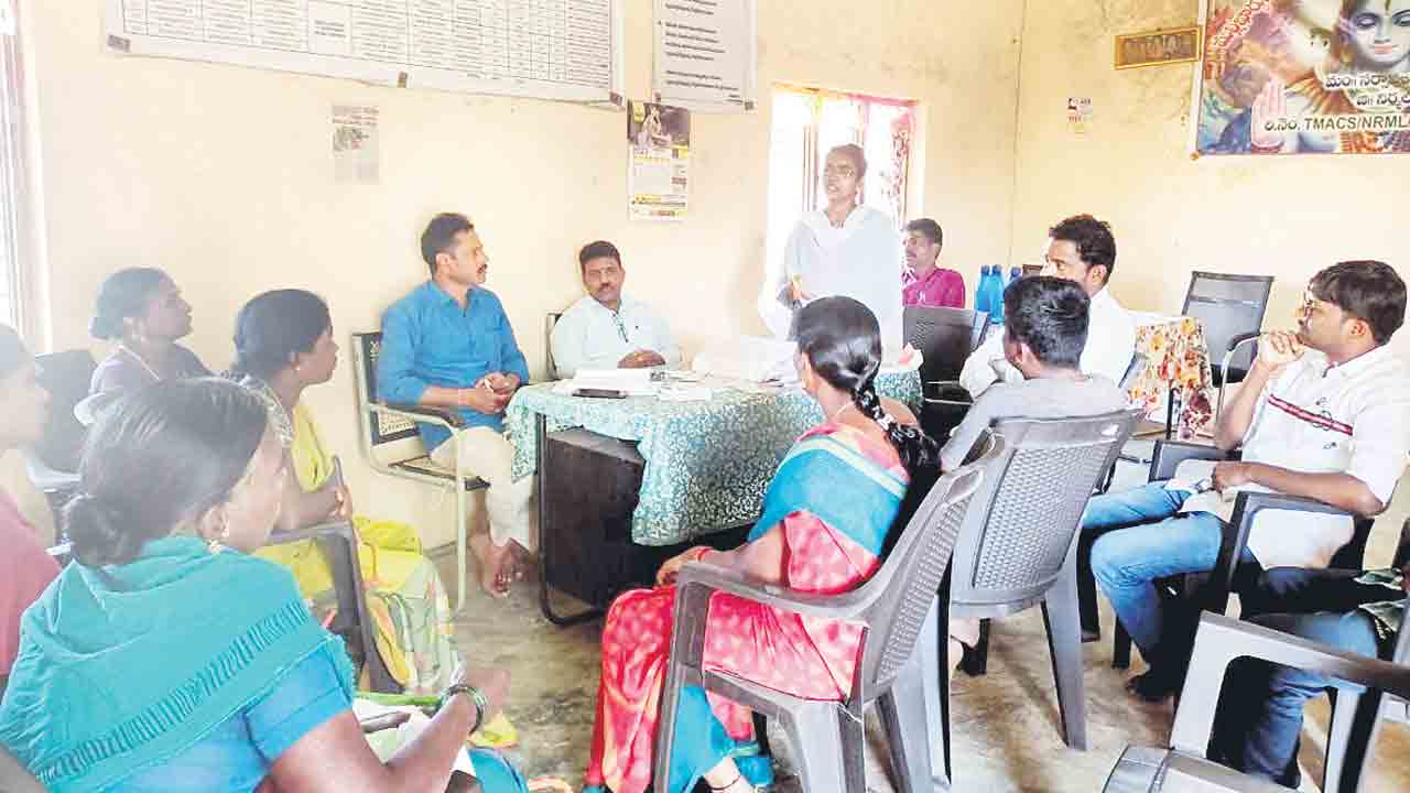 బాల్యంలోనే ముడి.. జీవితంలో తడబడి..