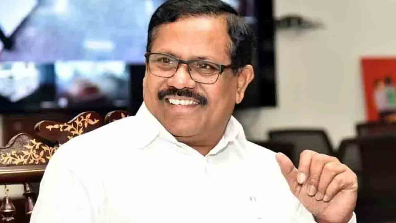 ఆ మూడింటి నిర్మాణాలపై కవితలకు ఆహ్వానం