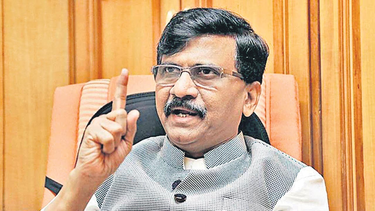 రిజిజు వ్యాఖ్యలు జడ్జీలను బెదిరించే యత్నమే