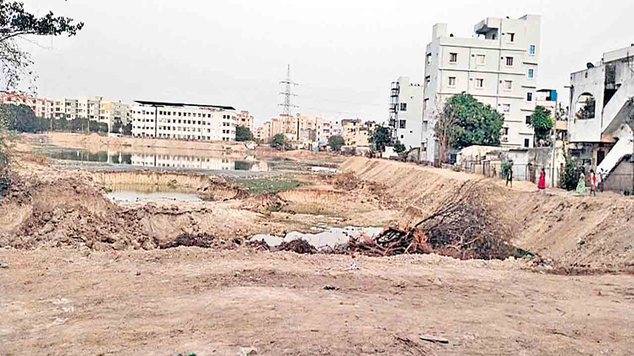 చెరువుల సంరక్షణ, సుందరీకరణ..