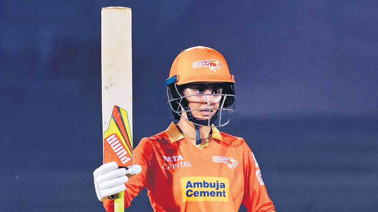 గుజ్రాత్ బోణీ