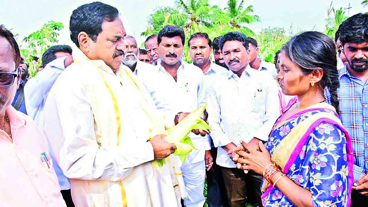 అధైర్యపడొద్దు.. మేమున్నాం