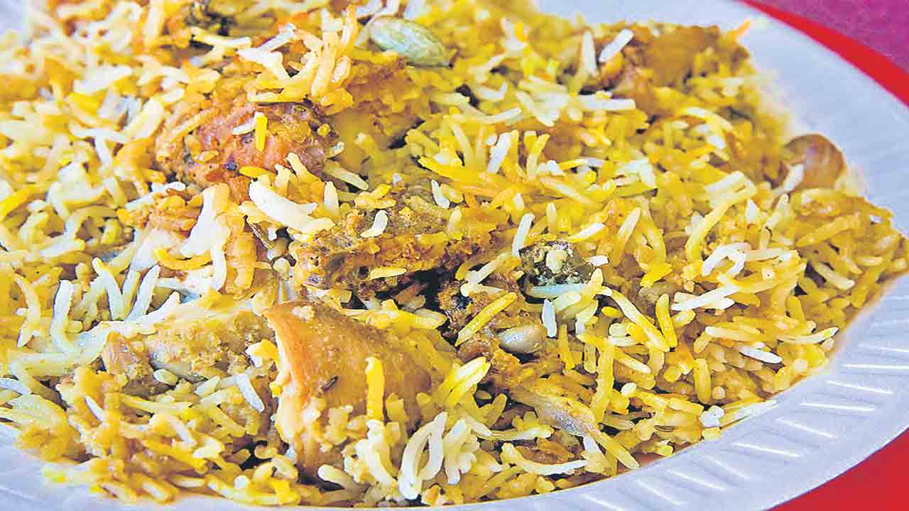 బిర్యానీ వెండింగ్‌ మెషీన్‌!