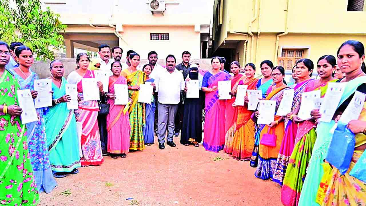 ప్రజా సంక్షేమమే ప్రభుత్వ లక్ష్యం