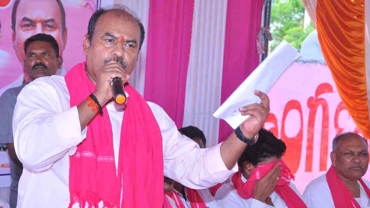 బీజేపీకి ఓటేస్తే రాష్ట్రం అధోగతి