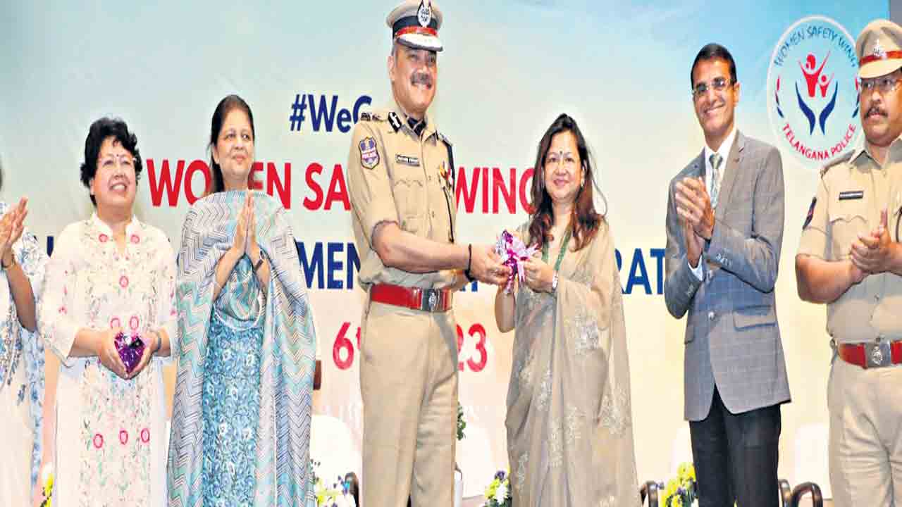 మహిళల భద్రతలో రాజీలేదు