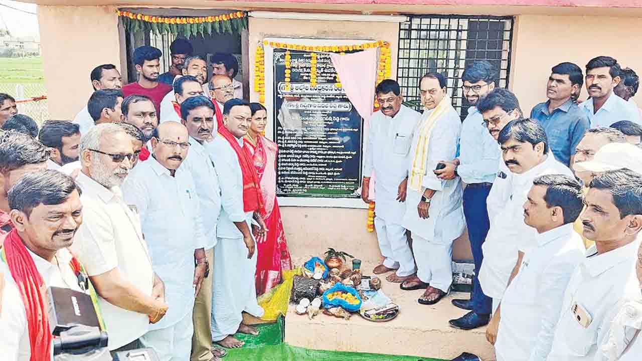 గ్రామాల్లోనూ సకల సౌకర్యాలు