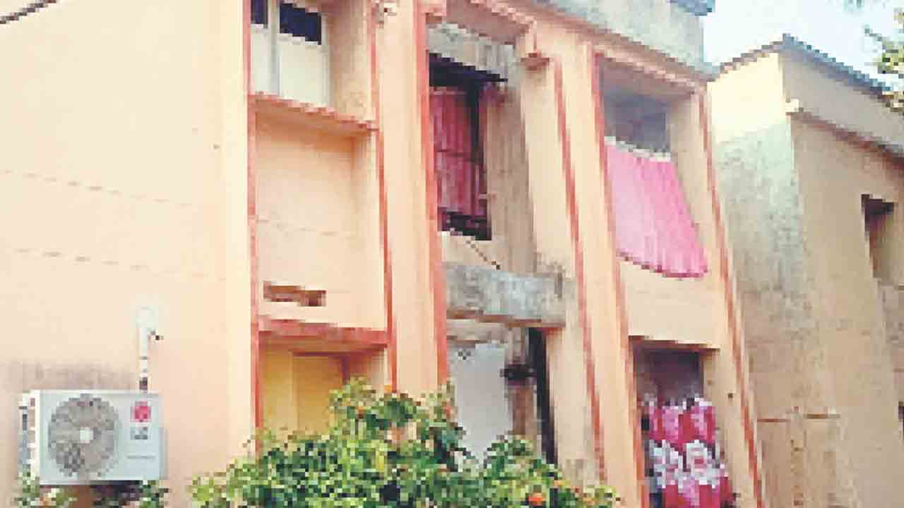 కార్మికులకు మరింత సౌకర్యం