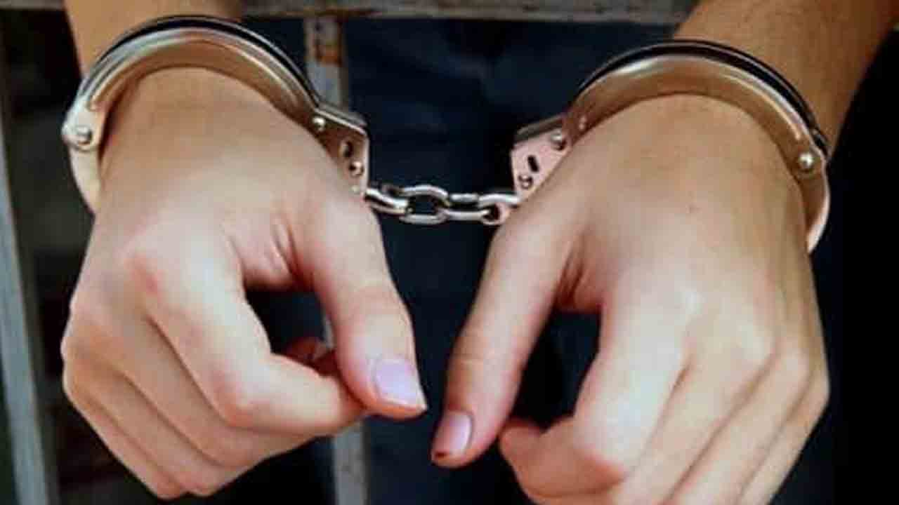 TSPSC |  పేపర్‌ లీక్‌ చేస్తే పదేండ్లు జైలు.. భారీ జరిమానా, ఆస్తుల జప్తు !