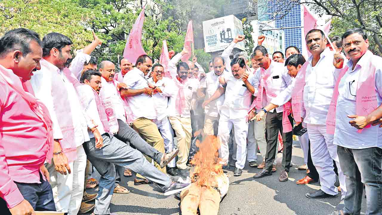 Bandi Sanjay | బండిపై భగ్గుమన్న మహిళాలోకం.. గల్లీ నుంచి ఢిల్లీ దాకా నిరసనల హోరు