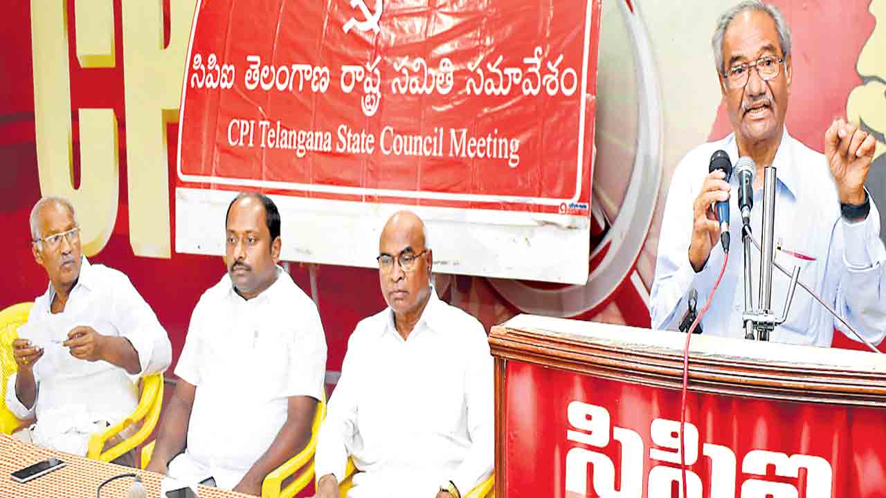 విపక్ష సర్కార్లను కూల్చేందుకు కుట్రలు