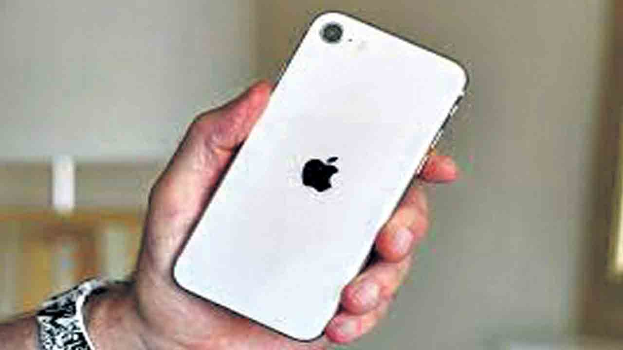 హైదరాబాద్‌లోనే ఐఫోన్ల ప్లాంట్‌!
