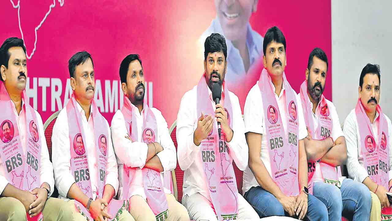 విద్యార్థులు ఉద్యమిస్తే..లేనిపోని సమస్యలొస్తాయి..