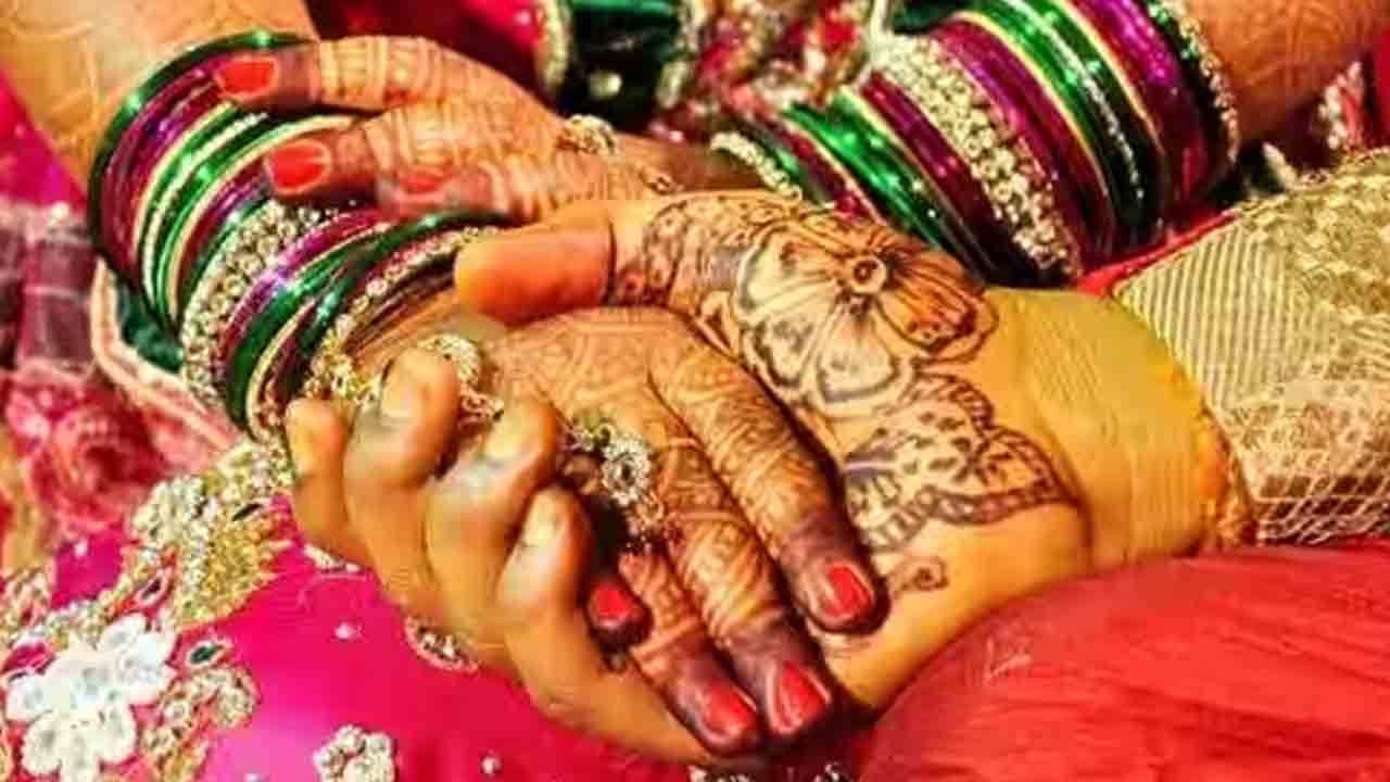 ఒక్కో భార్యతో మూడు రోజులు ఇద్దరు భార్యలతో భర్త ఒప్పందం