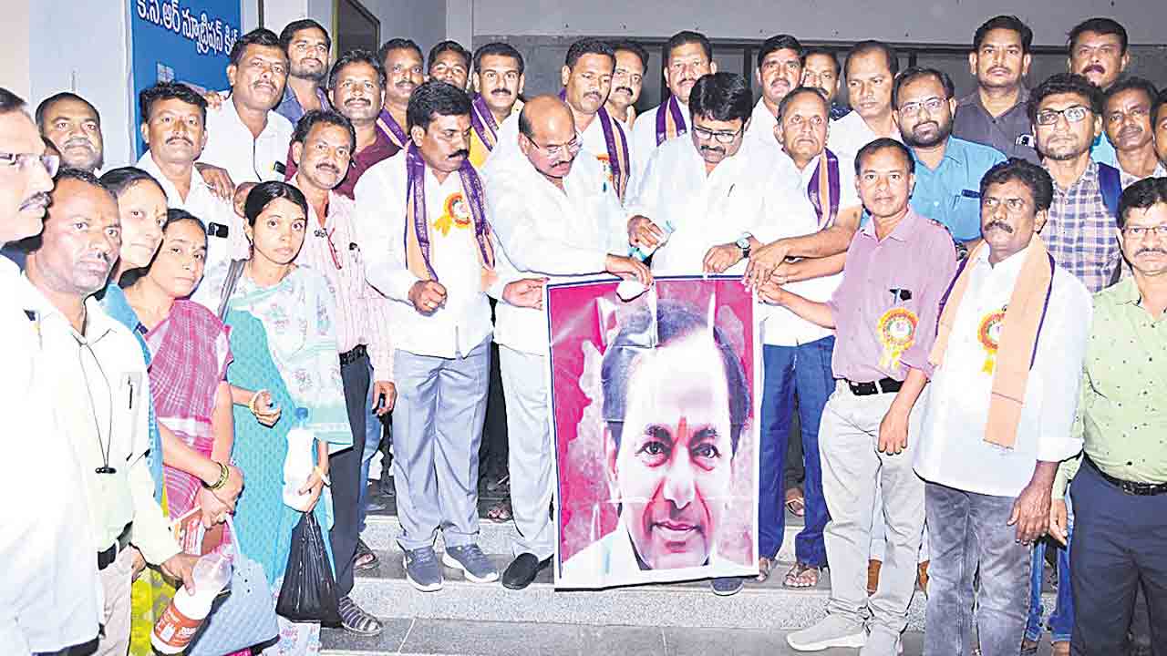 సెర్ప్‌లో పేస్కేల్‌ సంబురం