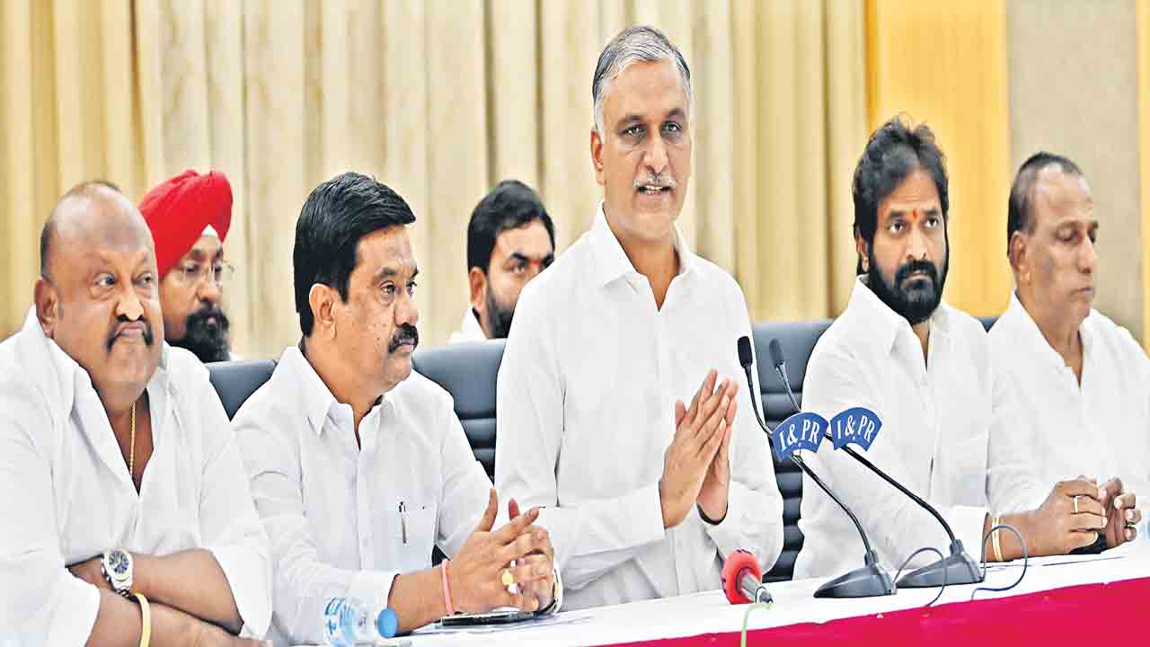 4 లక్షల మందికి గృహలక్ష్మి